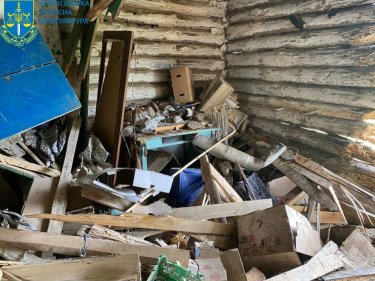 Фото 4 — Войска РФ обстреляли пограничные села в Черниговской области: погибла молодая женщина (ФОТО)