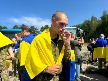 Фото 12 — Украина и РФ обменялись пленными: домой вернулись 115 защитников (ФОТО)