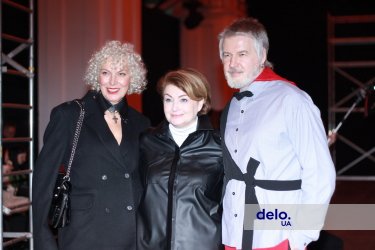 Фото 5 — Ukrainian Fashion Week відкрила 50-й сезон: на честь ювілею на подіум повернулися Бизов та Анісімов