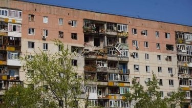 Фото 7 — Российские войска атаковали завод в Лисичанске и закрепляются в центре Северодонецка