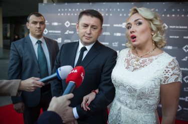 Фото 6 — "Молодость" реанимировала худшие традиции уныло-официальной шароварщины (ФОТО)