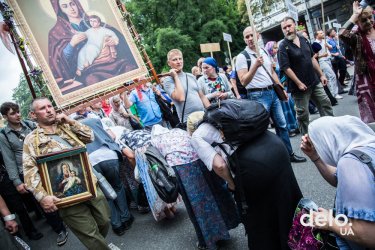 Фото 60 — "Мы сюда приехали мира просить" — как в Киеве прошел Крестный ход УПЦ МП (фото)