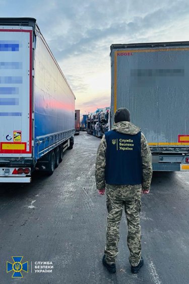 Фото 2 — Масштабная спецоперация: СБУ и ДБР начали обыски по всей вертикали таможни (ФОТО)
