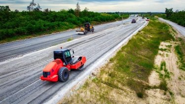 Фото 2 — Після п’яти років простою: в Україні відновили дорожній проєкт за понад 10 млрд грн