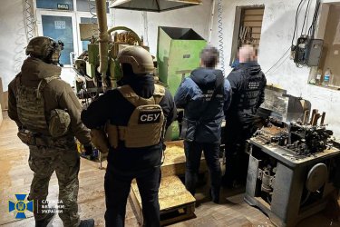 Фото 10 — СБУ по БЭБ обыскали производства контрафактных сигарет в двух областях: что нашли и как выглядят цеха (ФОТО)