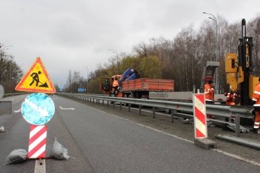 Фото 4 — В Житомирской области временно ограничили движение транспорта из-за ремонта весовой системы WIM