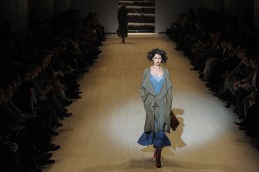 Фото 7 — UFW: Гресь угощала "Амаркордом" и новинкой — дизайном винтажной мебели