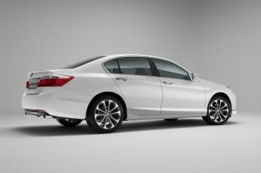 Фото 3 — Тест-драйв Honda Аccord: глобальное преображение