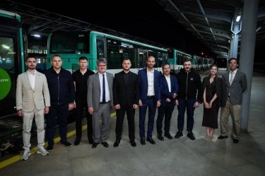 Фото 2 — Київщина отримала від Франції ще 30 автобусів: на які маршрути виїде новий транспорт (ФОТО)