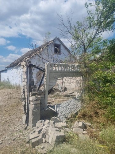 Фото 8 — Российские войска обстреляли село под Херсоном: есть погибший