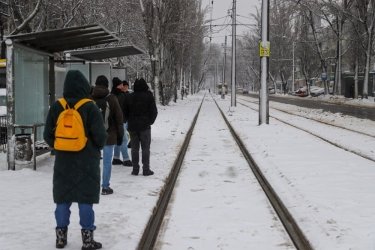 Фото 62 — На юге Украины из-за снега закрыли дороги, фуры не пускают даже в Киев (ФОТО, ВИДЕО)