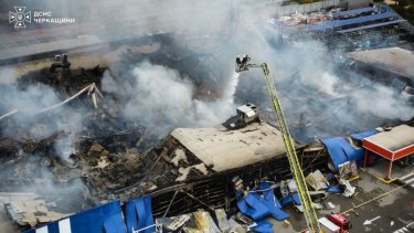 Фото 2 — Війна проти українського ритейлу: мільярдні збитки "Епіцентру", EVA та Rozetka