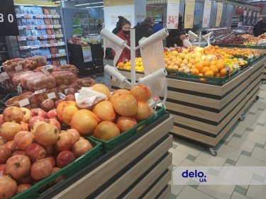 Фото 2 — Пока не накажут: часть магазинов, несмотря на запрет, продолжают раздавать полиэтиленовые пакеты бесплатно