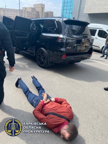 Фото 7 — В Харькове задержали пятерых бандитов, вымогавших у агробизнесмена $700 тысяч (ФОТО)