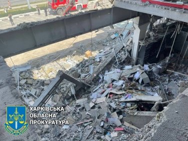 Фото 7 — В Харькове в результате обстрела войсками РФ обрушился супермаркет (ФОТО)