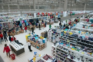 Фото 7 — "Ашан" відкрив відновлений після ракетного обстрілу гіпермаркет в Одесі (ФОТО)
