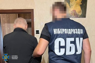 Фото 2 — В Харькове поймали собиравших компромат на военкомов и ВВК и фиксировавших "прилеты": подозревают в работе на РФ