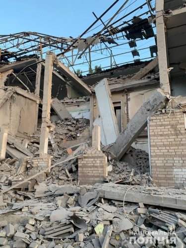 Фото 7 — За сутки россияне повредили не менее 39 жилых домов в Донецкой области