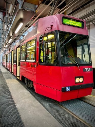 Фото 4 — Берн передаст Львову 11 низкопольных трамваев-"гармошек" (ФОТО)