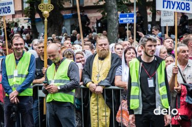 Фото 10 — "Мы сюда приехали мира просить" — как в Киеве прошел Крестный ход УПЦ МП (фото)