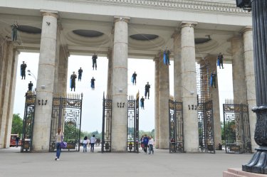 Фото 16 — В День десантника отключили фонтаны, но без жертв не обошлось (ФОТО)