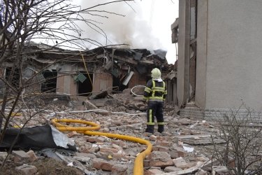 Фото 4 — Дев'ятеро людей загинули внаслідок російського ракетного удару по телевежі під Рівним (ФОТО)