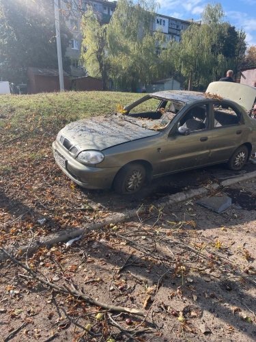 Фото 7 — Оккупанты нанесли удар по Курахово: повреждены пятиэтажки, есть травмированные (ФОТО)