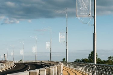 Фото 4 — У Чернігові відкрили рух новим мостом через Десну (ФОТО)