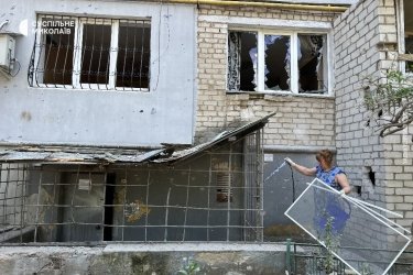 Фото 11 — Российские войска обстреляли жилой район Николаева, есть раненые и погибшая (ФОТО)