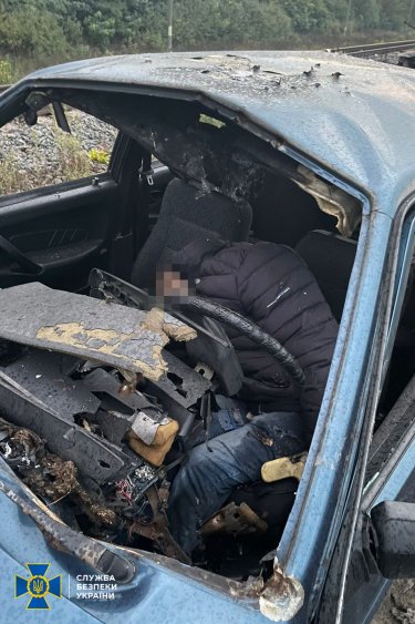 Фото 7 — Россияне расстреляли колонну автомобилей в Харьковской области, 24 человека погибли: СБУ начала расследование
