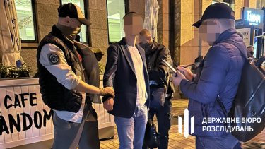 Фото 4 — ДБР з СБУ викрили прокурора з Київщини на великому хабарі від бізнесу (ФОТО)