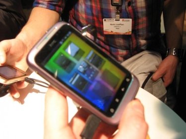 Фото 3 — HTC презентовала пять новых смартфонов