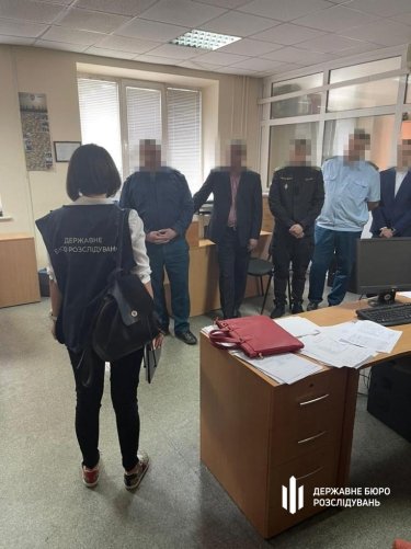 Фото 3 — Обыски на Киевской таможне: ГБР раскрыло схему занижения стоимости автомобилей из Грузии