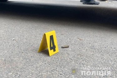 Фото 4 — В Черкассах на улице расстреляли из автомата мужчину: что известно (ФОТО, ВИДЕО)