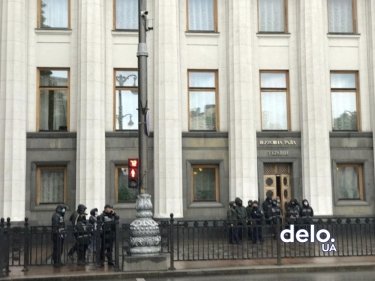 Фото 30 — Авакова в отставку: в центре Киева требуют увольнения главы МВД (ФОТО, ВИДЕО, ОБНОВЛЯЕТСЯ)