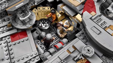 Фото 3 — Lego выпустила самый большой конструктор из 7541 детали
