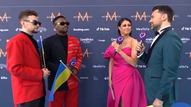 Фото 2 — TVORCHI выбрали особенные костюмы. В Ливерпуле состоялась церемония открытия "Евровидения-2023" (ФОТО)