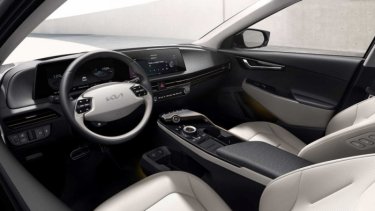 Фото 3 — KIA показала свой первый электромобиль EV6 (ФОТО)