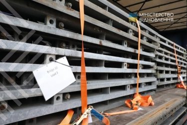 Фото 2 — В Украину доставили первые конструкции мостов для деоккупированных территорий, подаренные Норвегией