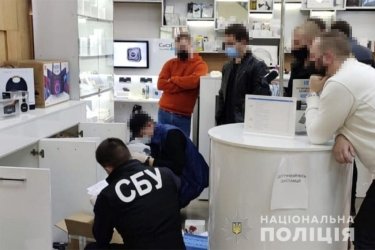 Фото 2 — В Хмельницком накрыли ботоферму, распространявшую фейки о вакцинации — СБУ