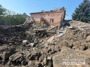 Фото 9 — Россия за сутки обстреляла 13 населенных пунктов Донецкой области. Есть погибшие