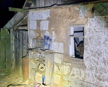 Фото 4 — Армия РФ обстреляла Никопольщину: повреждены дома, электросети и газопроводы (ФОТО)
