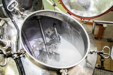 Фото 4 — Где и как сеть EVA производит собственную косметику