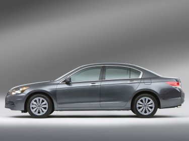 Фото 7 — Комплектация и цены новой Honda Accord в Украине