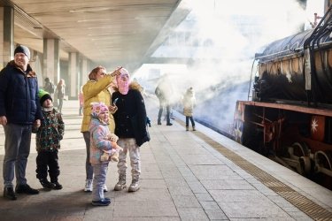 Фото 3 — "Укрзалізниця" запускає ретро-поїзд на паровозній тязі на різдвяно-новорічні свята