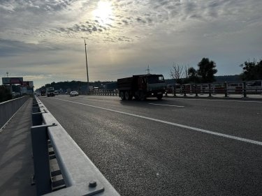 Фото 4 — На трасі Київ – Чоп відкрили важливий міст (ФОТО)