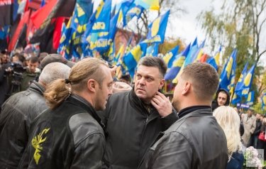 Фото 8 — Крещатик зажегся тысячами факелов: Как прошел Марш к 75-й годовщине УПА
