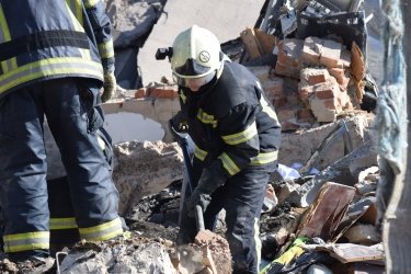 Фото 17 — Дев'ятеро людей загинули внаслідок російського ракетного удару по телевежі під Рівним (ФОТО)