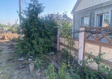 Фото 3 — Ночью враг ударил ракетами по Днепропетровской области: повреждено 10 домов
