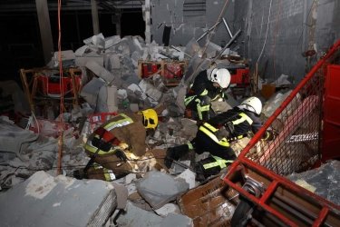 Фото 4 — В Харьковский инновационный терминал "Новой почты" попала российская ракета: 6 погибших и 16 раненых